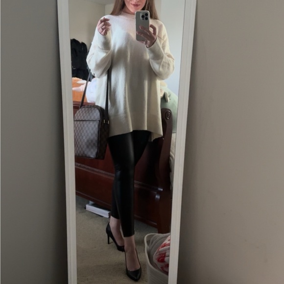 Meet your Posher, Charlotte - Picture 5 of 7